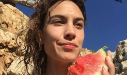 娱乐圈吃瓜背景图片,揭秘吃瓜背后的真相与秘密